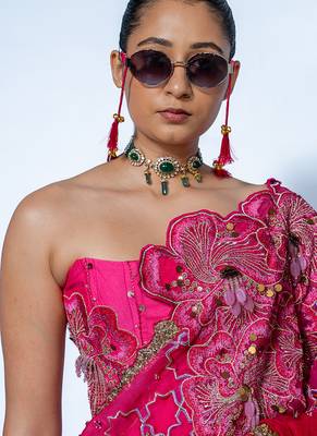 Pink embroidered crepe saree 2