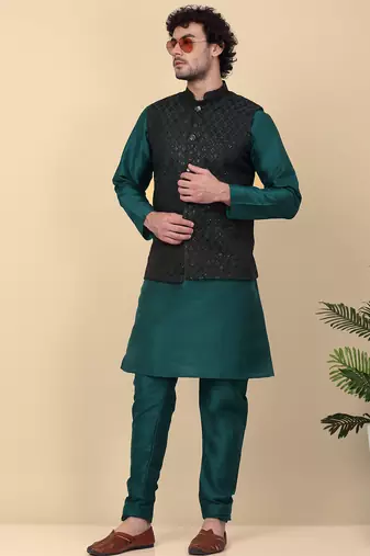 Men silk blend green kurta and churidar with embroidered nehru jacket