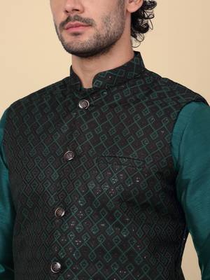 Men silk blend green kurta and churidar with embroidered nehru jacket 2