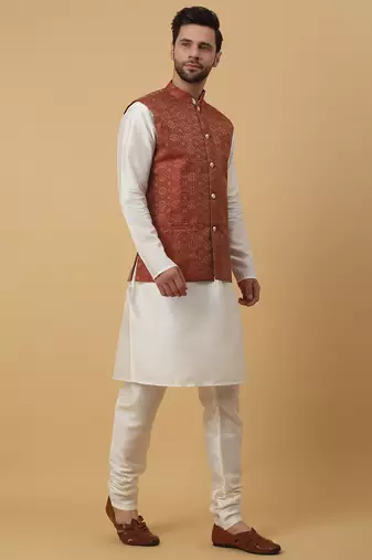Men's cream kurta and churidar with jacquard ethnic motifs printed nehru jacket