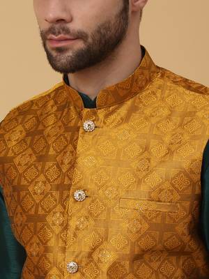Men's green kurta and churidar with jacquard floral nehru jacket 2