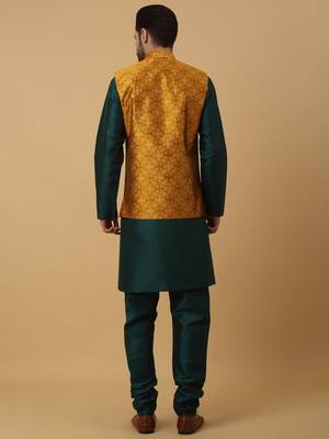 Men's green kurta and churidar with jacquard floral nehru jacket 3