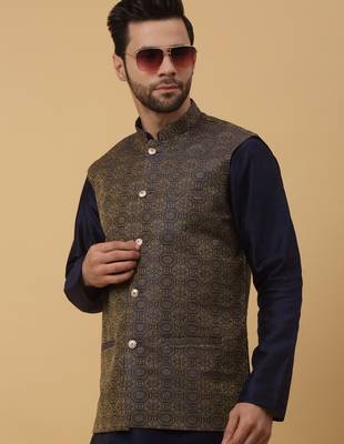 Men's navy blue kurta and churidar with jacquard ethnic motifs printed nehru jacket 4
