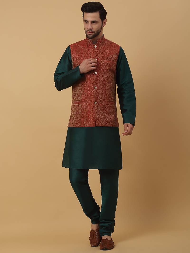 Men's green kurta and churidar with jacquard ethnic motifs printed nehru jacket