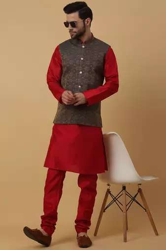 Men's maroon kurta and churidar with jacquard ethnic motifs printed nehru jacket