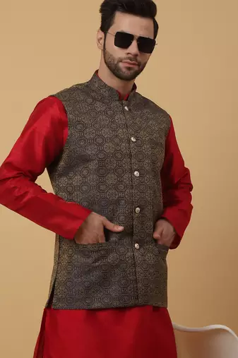 Men's maroon kurta and churidar with jacquard ethnic motifs printed nehru jacket