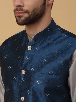 Men's grey kurta and churidar with jacquard floral nehru jacket 2