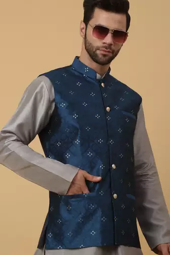 Men's grey kurta and churidar with jacquard floral nehru jacket