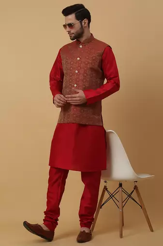 Men's maroon kurta and churidar with jacquard ethnic motifs printed nehru jacket