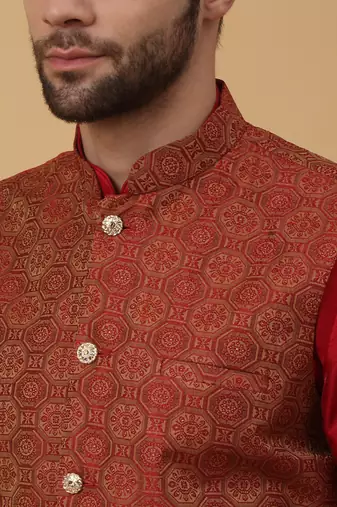 Men's maroon kurta and churidar with jacquard ethnic motifs printed nehru jacket