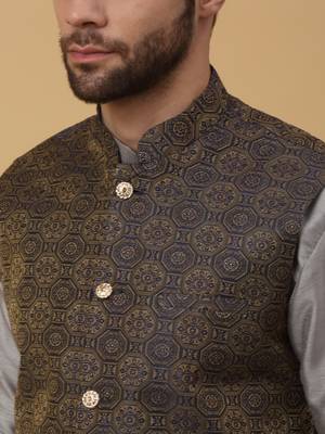 Men's grey kurta and churidar with jacquard ethnic motifs printed nehru jacket 2