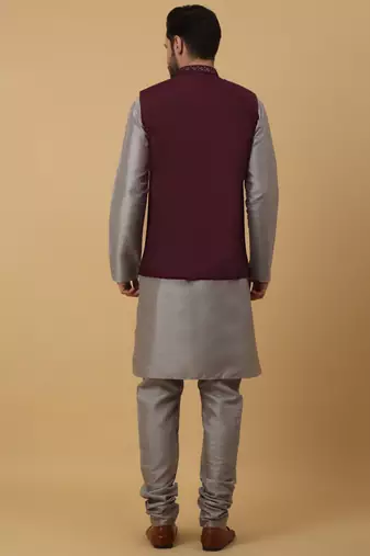 Men's grey kurta and churidar with sequenced cotton silk nehru jacket
