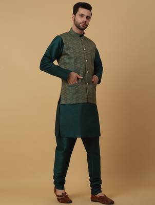 Men's green kurta and churidar with jacquard ethnic motifs printed nehru jacket 4