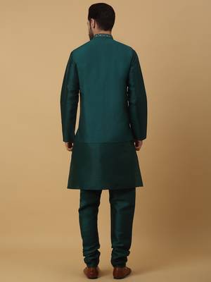 Men's green kurta and churidar with sequenced cotton silk nehru jacket 3