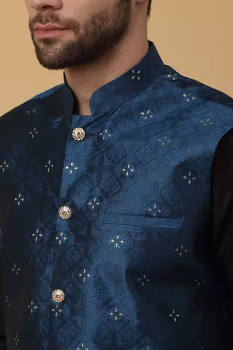 Men's black kurta and churidar with jacquard floral nehru jacket