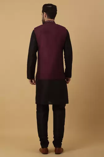Men's black kurta and churidar with sequenced cotton silk nehru jacket