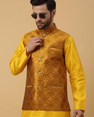Men's yellow kurta and churidar with jacquard floral nehru jacket 4