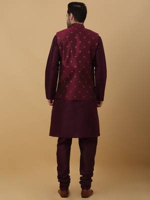 Men's Maroon kurta and churidar with jacquard floral nehru jacket 3