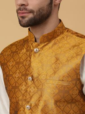 Men's cream kurta and churidar with jacquard floral nehru jacket 2