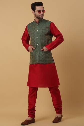 Men's Red kurta and churidar with jacquard ethnic motifs printed nehru jacket