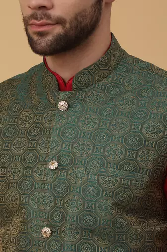 Men's Red kurta and churidar with jacquard ethnic motifs printed nehru jacket