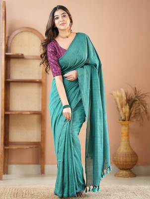 rama green handloom cotton saree with designer blouse 1