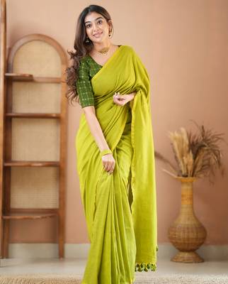 green handloom cotton saree with designer blouse 1