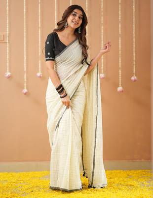 white handloom cotton saree with designer blouse 1