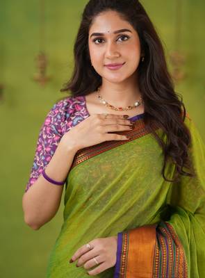 parrot green narayanpet woven cotton saree 5