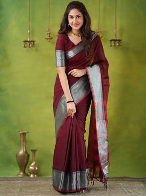 maroon narayanpet woven cotton saree 1