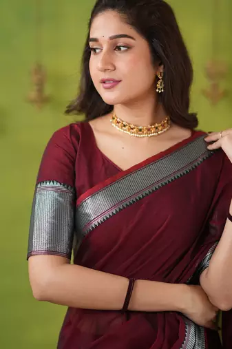 maroon narayanpet woven cotton saree