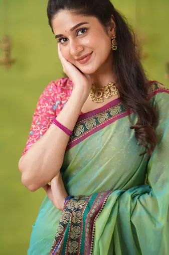 green narayanpet woven cotton saree