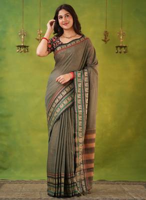 grey narayanpet woven cotton saree 3