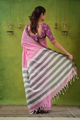 pink narayanpet woven cotton saree 4