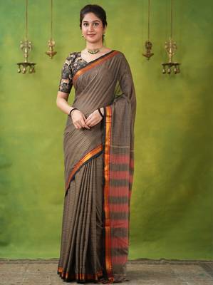 grey narayanpet woven cotton saree 3