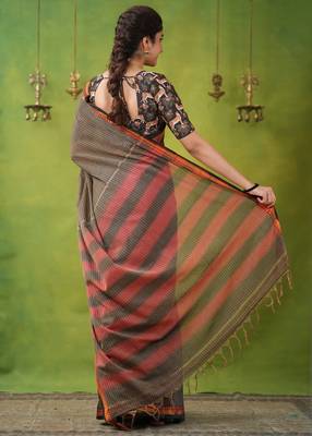 grey narayanpet woven cotton saree 4