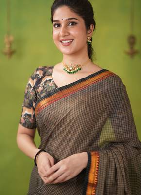 grey narayanpet woven cotton saree 5