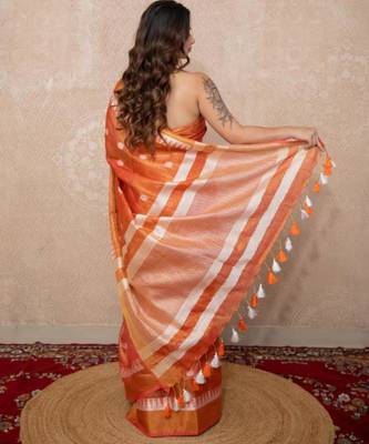 peach zari linen saree 3