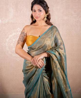 green saree with zari stripes 4