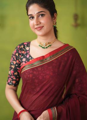 maroon narayanpet woven cotton saree 5