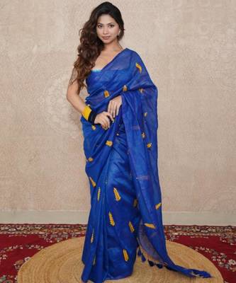 Blue silk blend saree with leaf embroidery 2