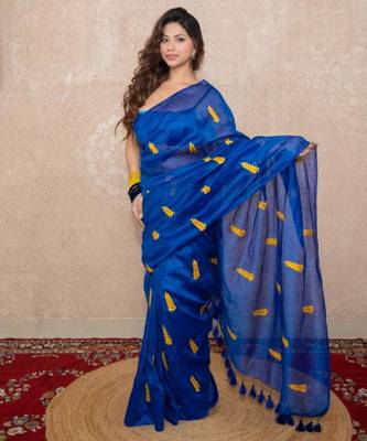 Blue silk blend saree with leaf embroidery 4