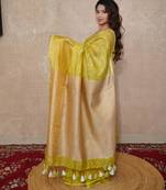 green zari saree with temple border