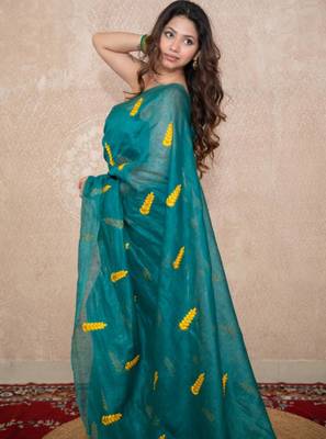 green silk blend saree with leaf embroidery 3