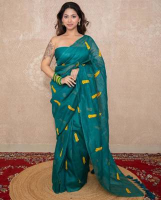 green silk blend saree with leaf embroidery 4