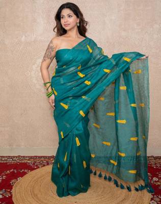 green silk blend saree with leaf embroidery 5