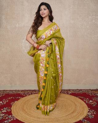 green floral silk blend saree 1