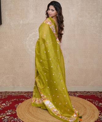 green floral silk blend saree 2