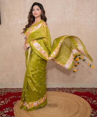 green floral silk blend saree 4