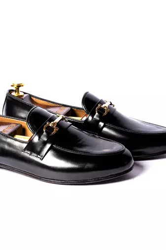Blak solid loafers
